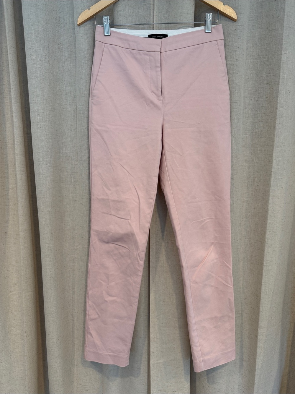Ann Taylor Tailored Ankle Pants in Pink 0T